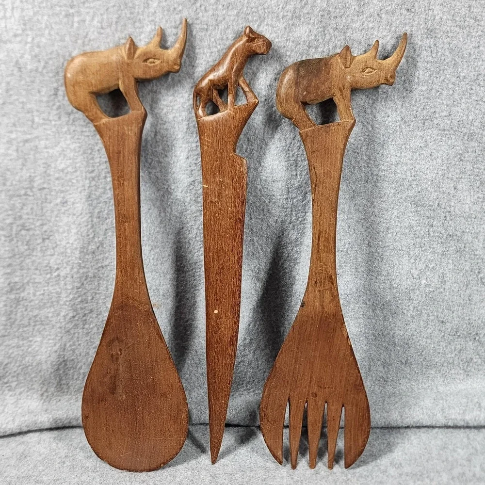 Vintage Hand Carved Kenya Wooden Salad Serving Set Rhino Leopard Safari Animals
